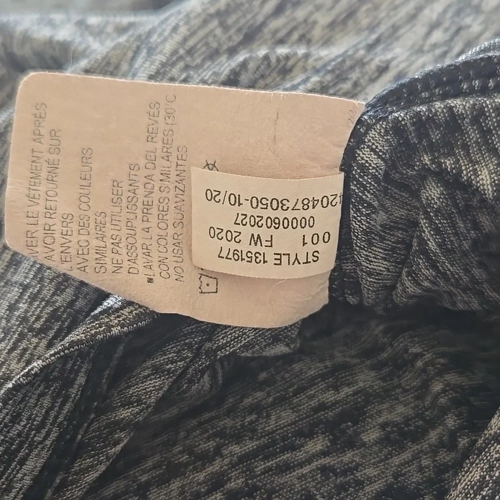 Under Armour Gray and Navy Men's Hoodie - Picture 8 of 13